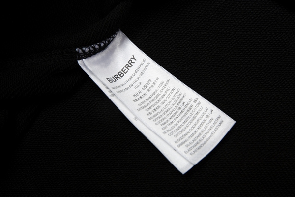 ブランドパーカー着用イメージ